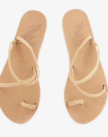 Τα Ancient Greek Sandals της Angelina Jolie