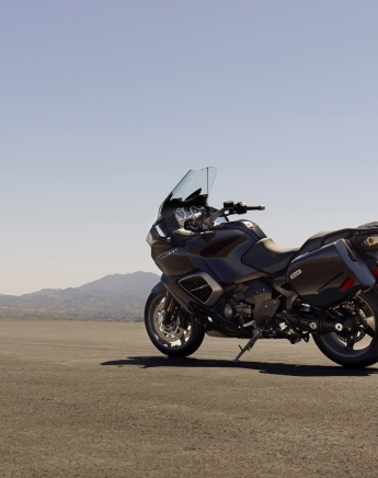 Με μια Triumph Trophy 1200 γυρίζεις τον κόσμο