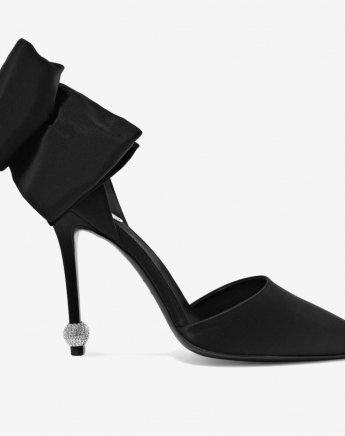 Οι Roger Vivier Satin Dorsay Papillion γόβες