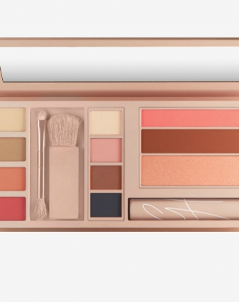 Gigi x Maybelline New York Jetsetter Palette