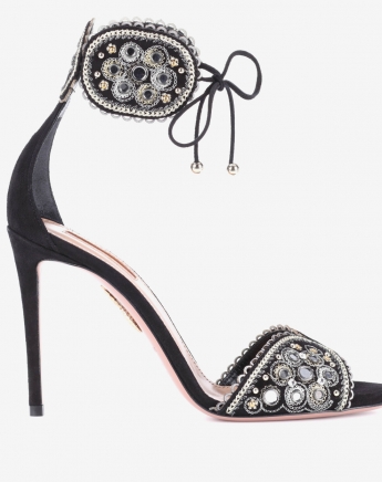 Aquazzura Zaipur πέδιλα για μία Bollywood εμφάνιση!