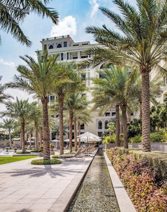Ένα ταξίδι όνειρο: Μπαίνουμε στο Palazzo Versace του Ντουμπάι με 271 ευρώ!