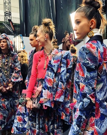 Paris Fashion Week 2018: Υπέροχα σκηνικά, μοναδικές δημιουργίες και απρόοπτα! 