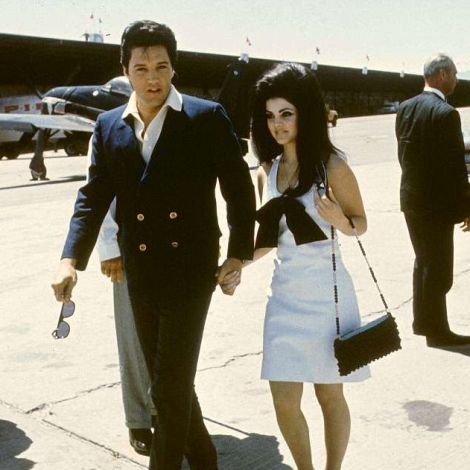 O Elvis Presley αυτοκτόνησε! Τι ισχυρίζεται σήμερα η Priscilla
