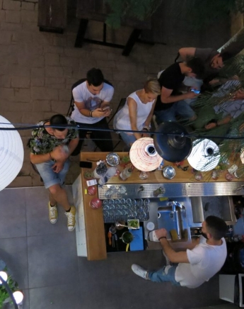 Πάμε Επί Περικλέους για καφέ στην αυλή #citywalks