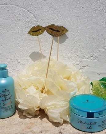 Mad about curls! Ένα θέμα για τα κορίτσια με σγουρά μαλλιά το καλοκαίρι (ταυτίσου ελεύθερα)