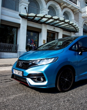 Honda Jazz 1.5 i-VTEC Dynamic Jazz με ένταση