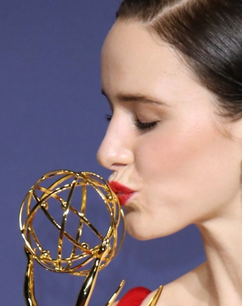 Emmy Awards 2018: Οι νικητές και οι best dressed διάσημες