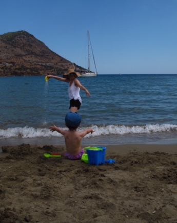 Αντί καλοκαιρινού αποχαιρετισμού