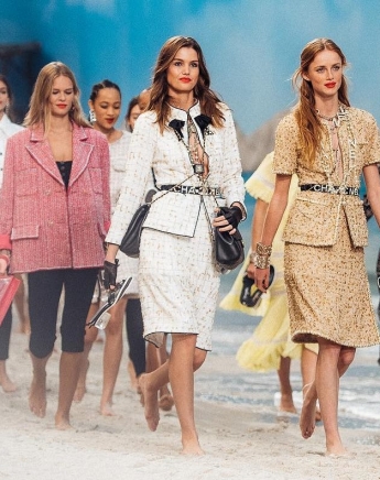 Paris Fashion Week Spring 2019: Ο Karl Lagerfeld έκανε πάλι το θαύμα του!