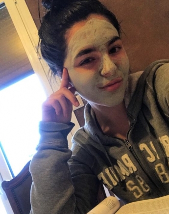 College Beauty: 5 μάσκες για το πρόσωπο που χρειάζεσαι με τόσο κρύο